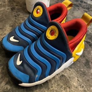NIike Dynamo Go Toddler 9c
